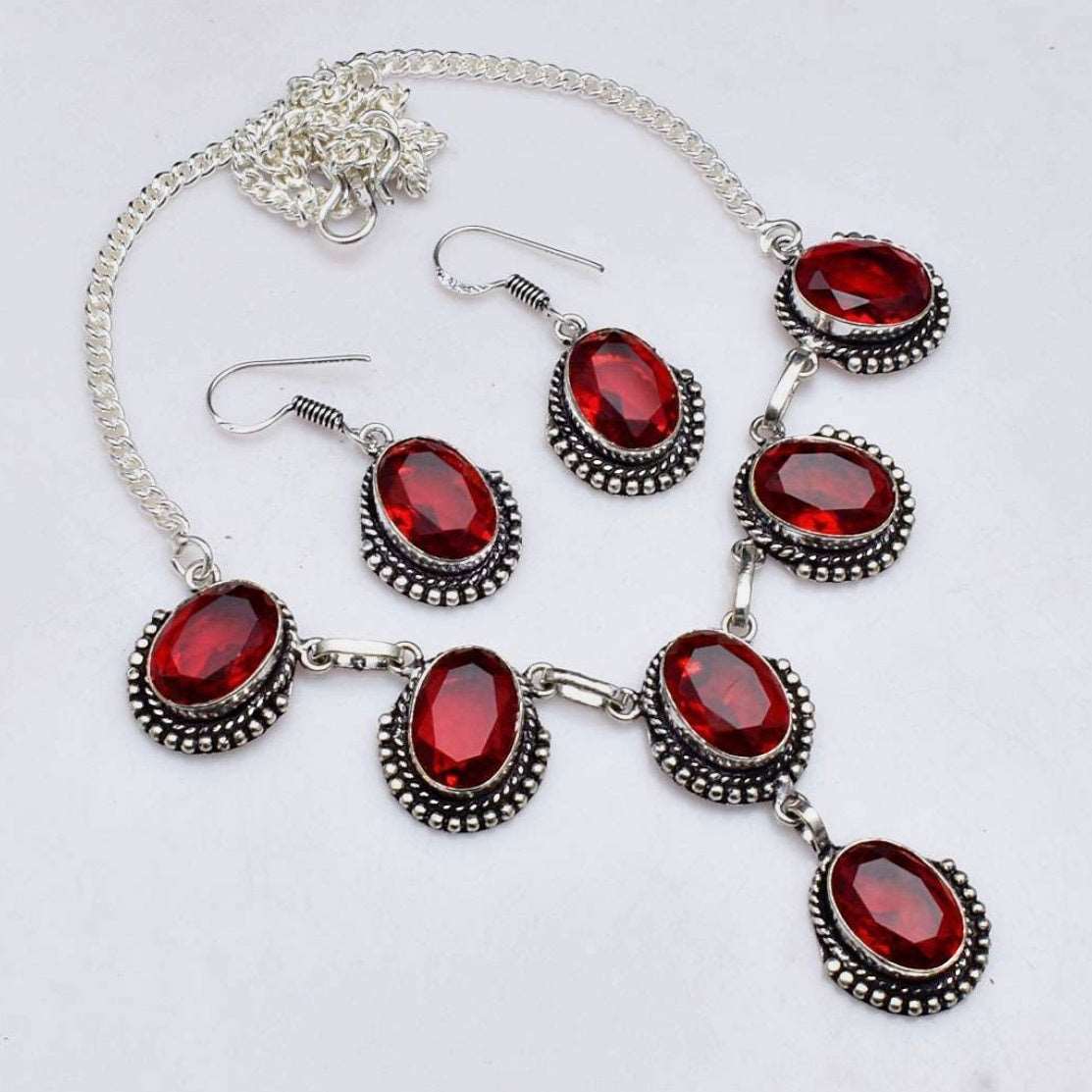 Handmade Garnet Oval Gemstones .925 Silver Necklace and Earrings Set