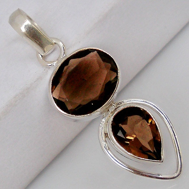 Natural Smoky Topaz .925 Solid Sterling Silver Pendant - BELLADONNA